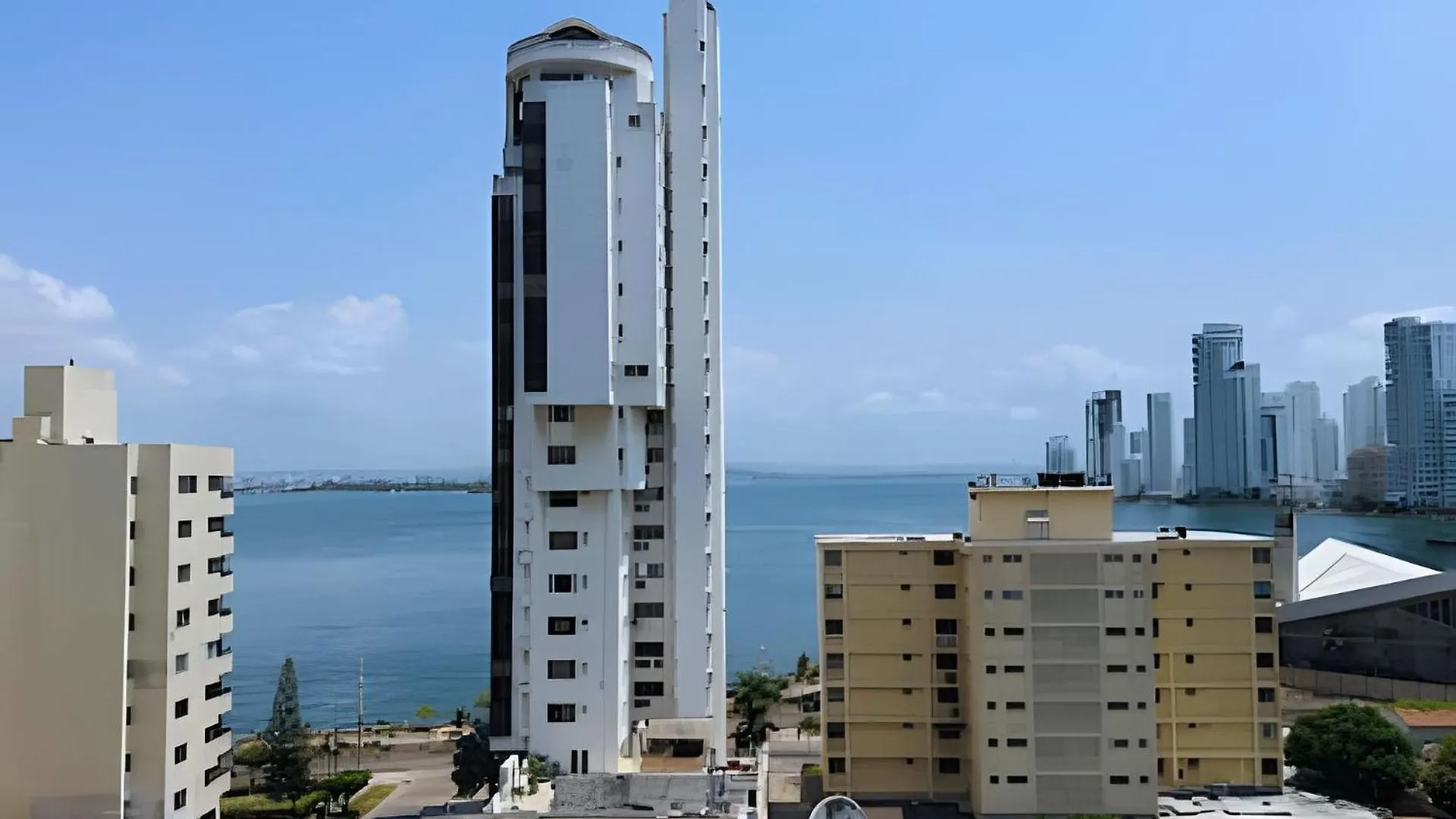 Chic Apartment Near It All Cartagena Colombia